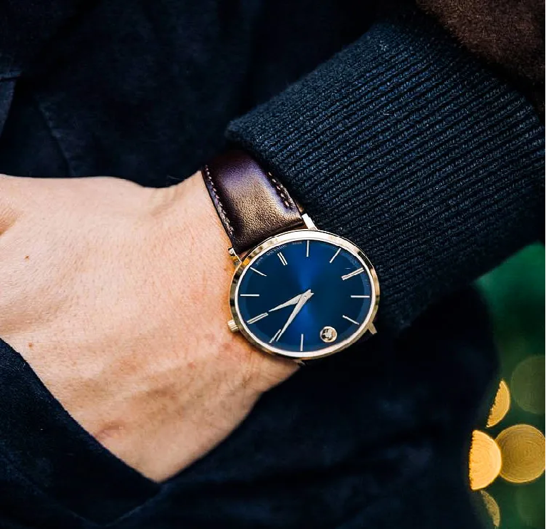 Redefining Elegance with Premium Quartz Watches