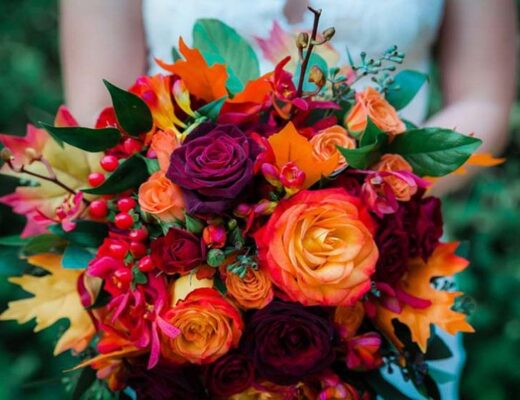 4 Gorgeous Flowers for Fall Weddings
